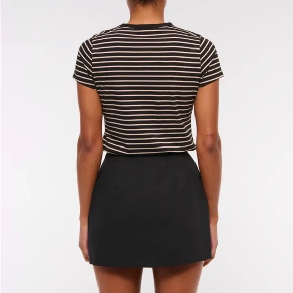 A&F Scarlett Curve Love Mini Skort - Picture 7 of 16